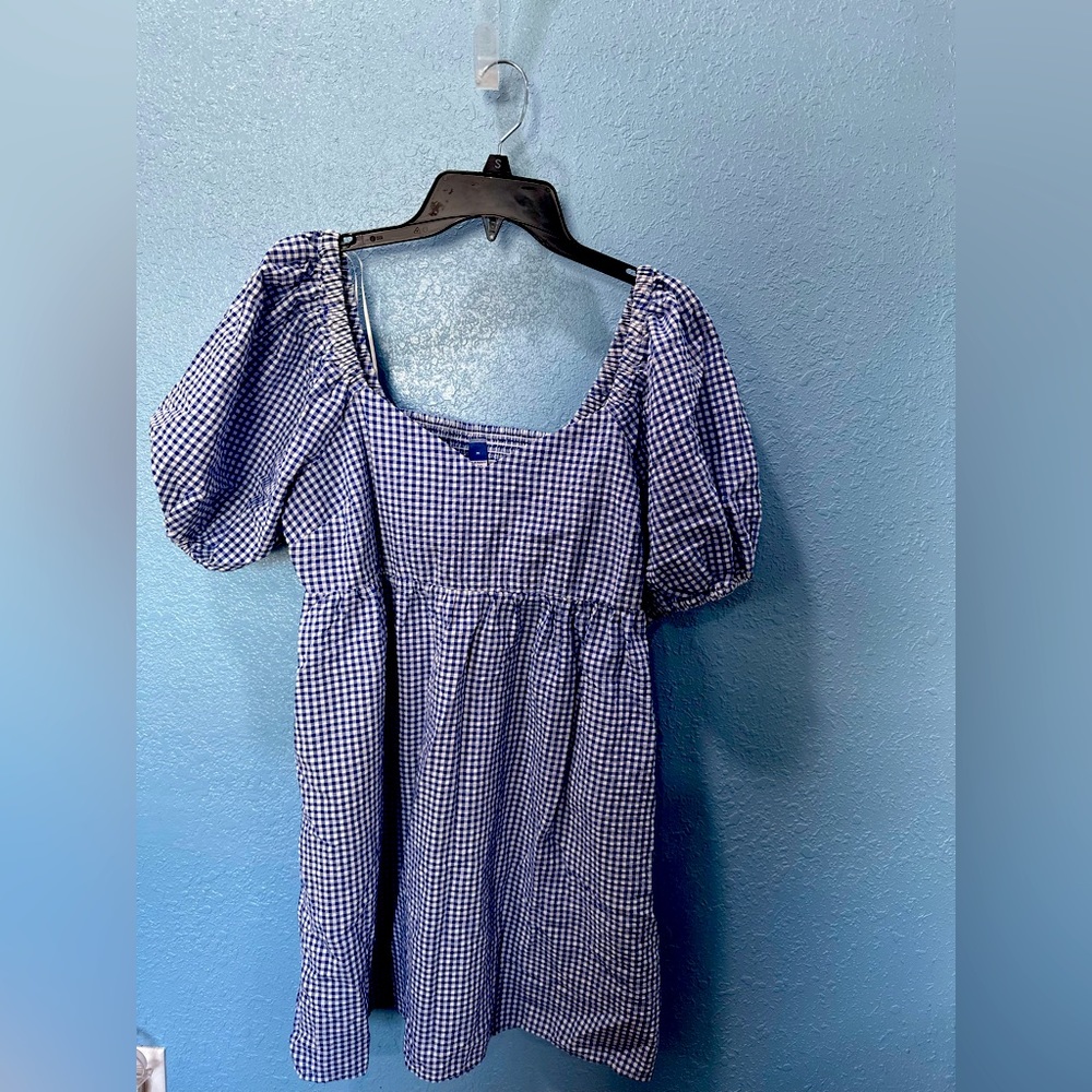 Old Navy puffy sleeve dress